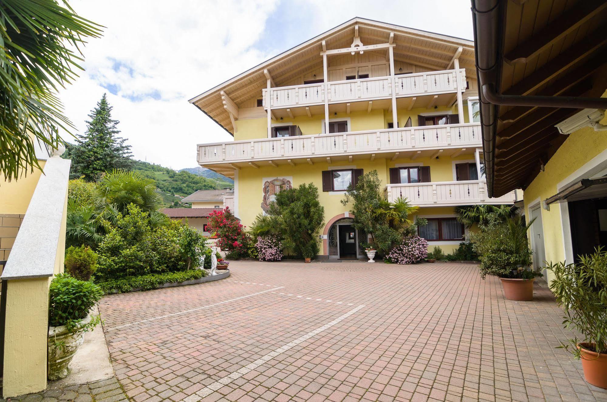 Hotel Gschwangut Lana Exterior photo